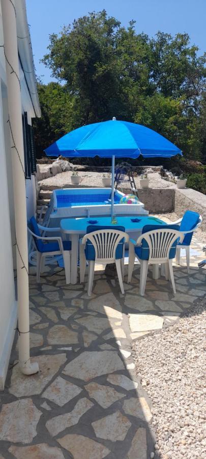 Lovely In With Its Own Pool Apartment *
